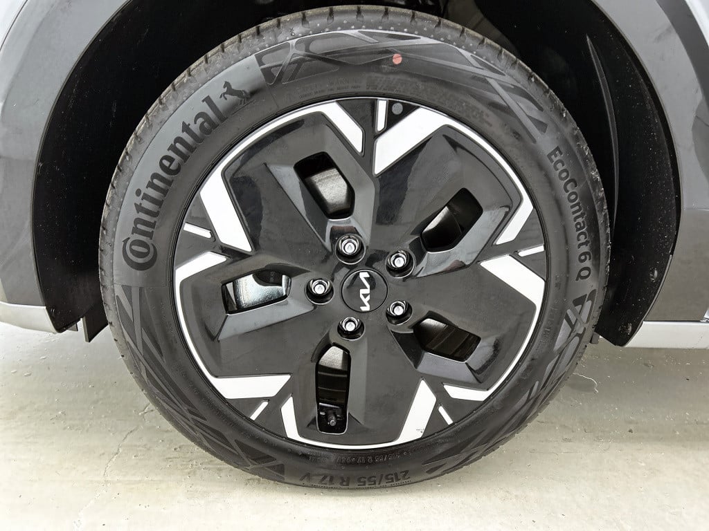 Kia Niro Ev air 64.8 kwh | company car | 10 jaar garantie | parkeercamera |