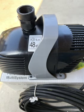Te koop nieuw in doos Messner mpf 6000 sterke en zuinige Vijverpomp en 6000