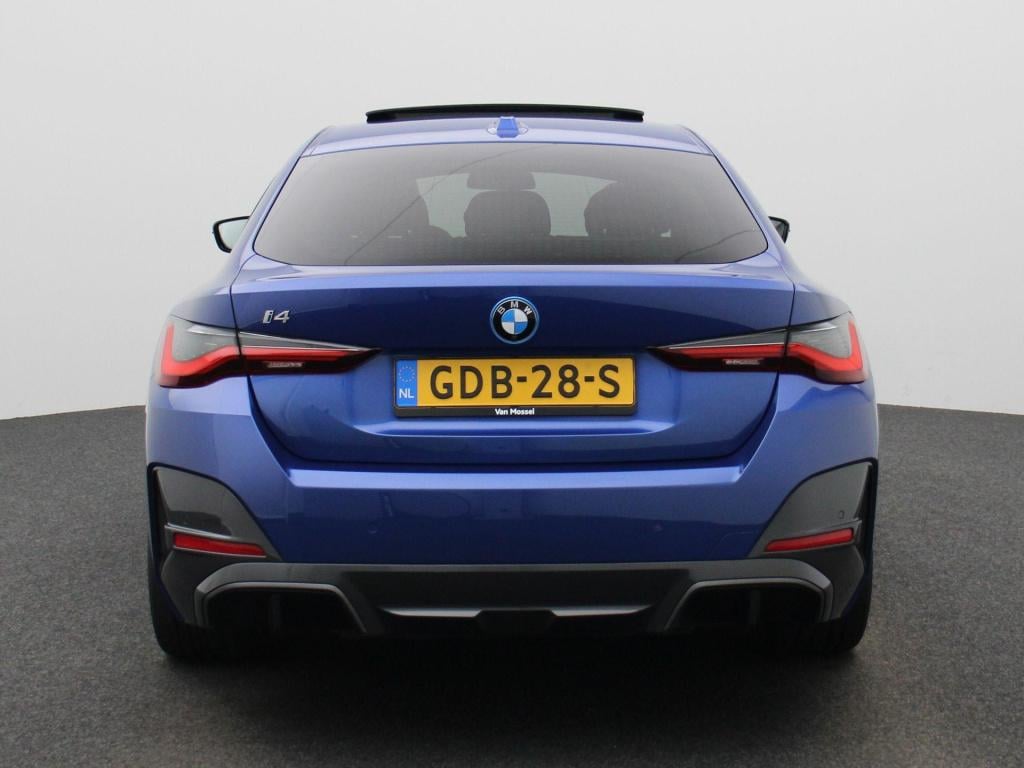 BMW I4 edrive35 m-sport 70 kwh | panoramadak | oyster leder | stoelverwarmi