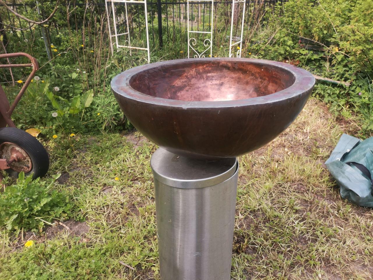 Grote rood koperen plantenbak