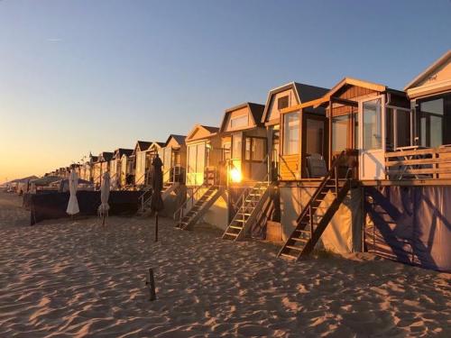 Kom je helpen onze vakantiehuizen en/of slaapstrandhuisjes schoon te maken?