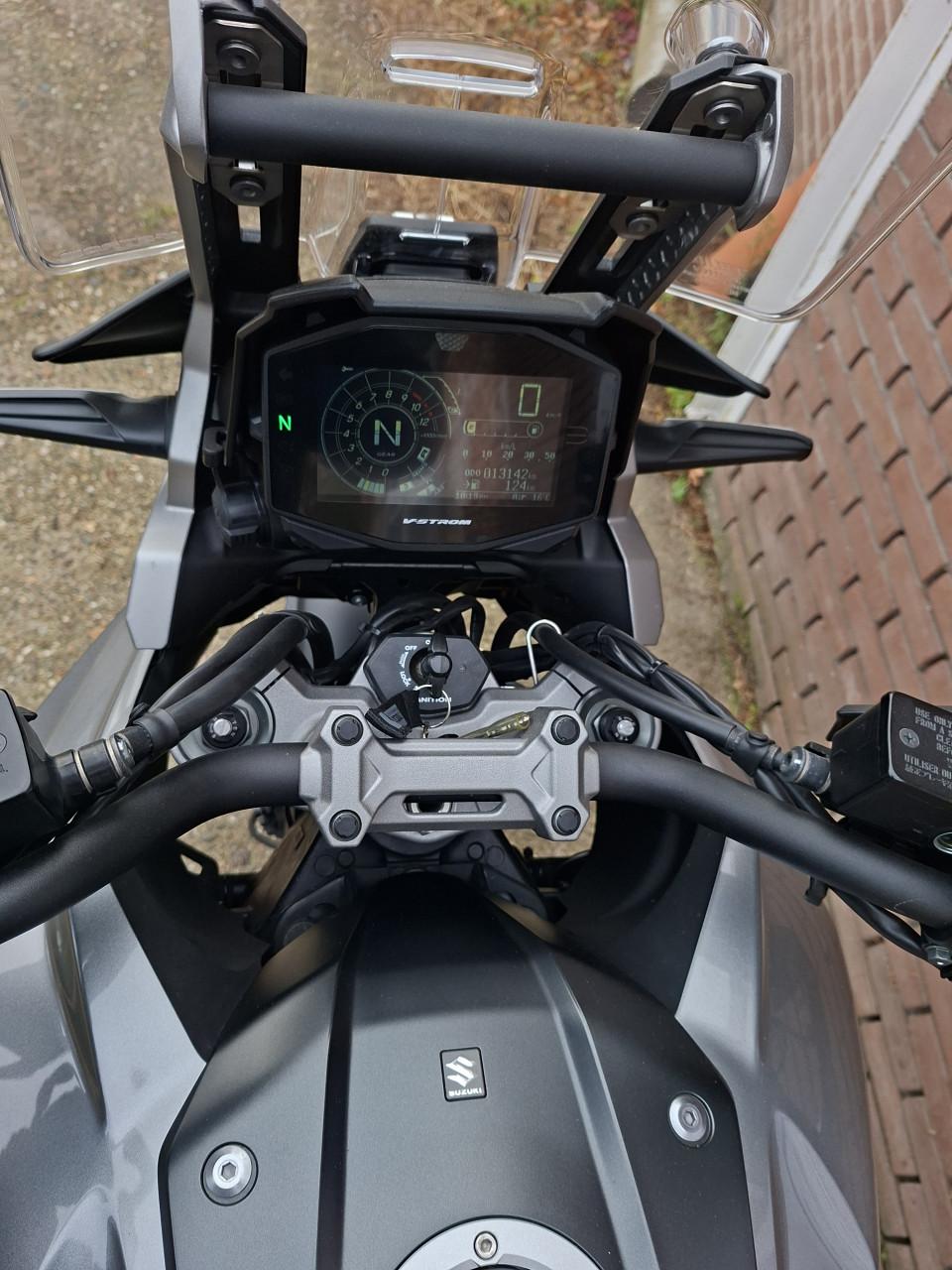 Suzuki DL 1050 V-Strom XT uitvoering (1e Eig | 2022 | 13.000KM)