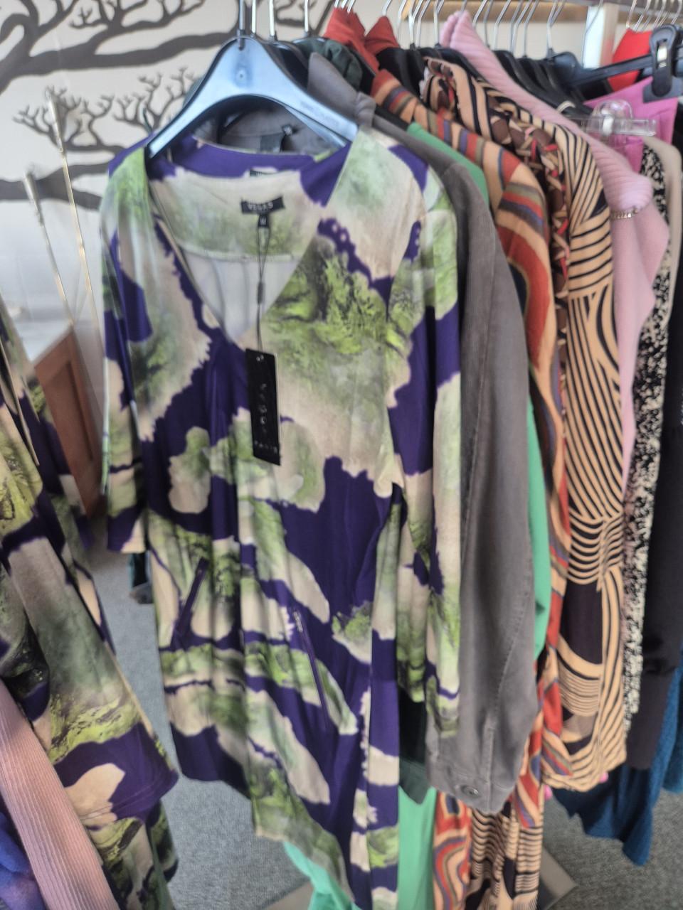 Partij nieuwe dameskleding 50 stuks