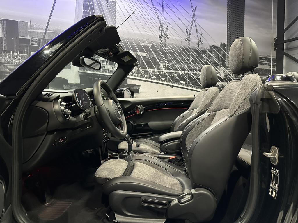 Mini Cooper Cabrio 1.5 seaside edition *led*hud*carplay*camera*