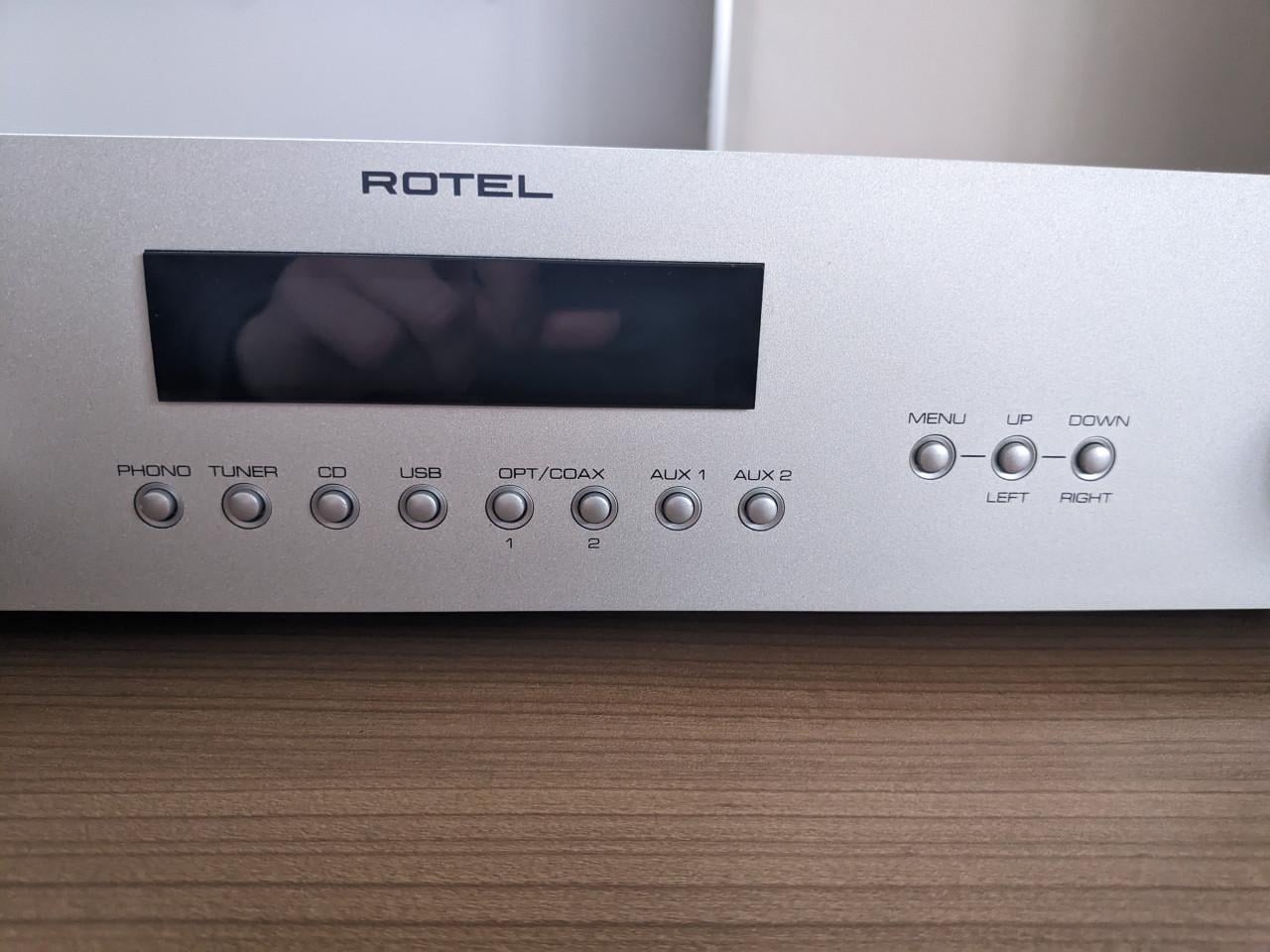 Rotel RA-12 versterker defect