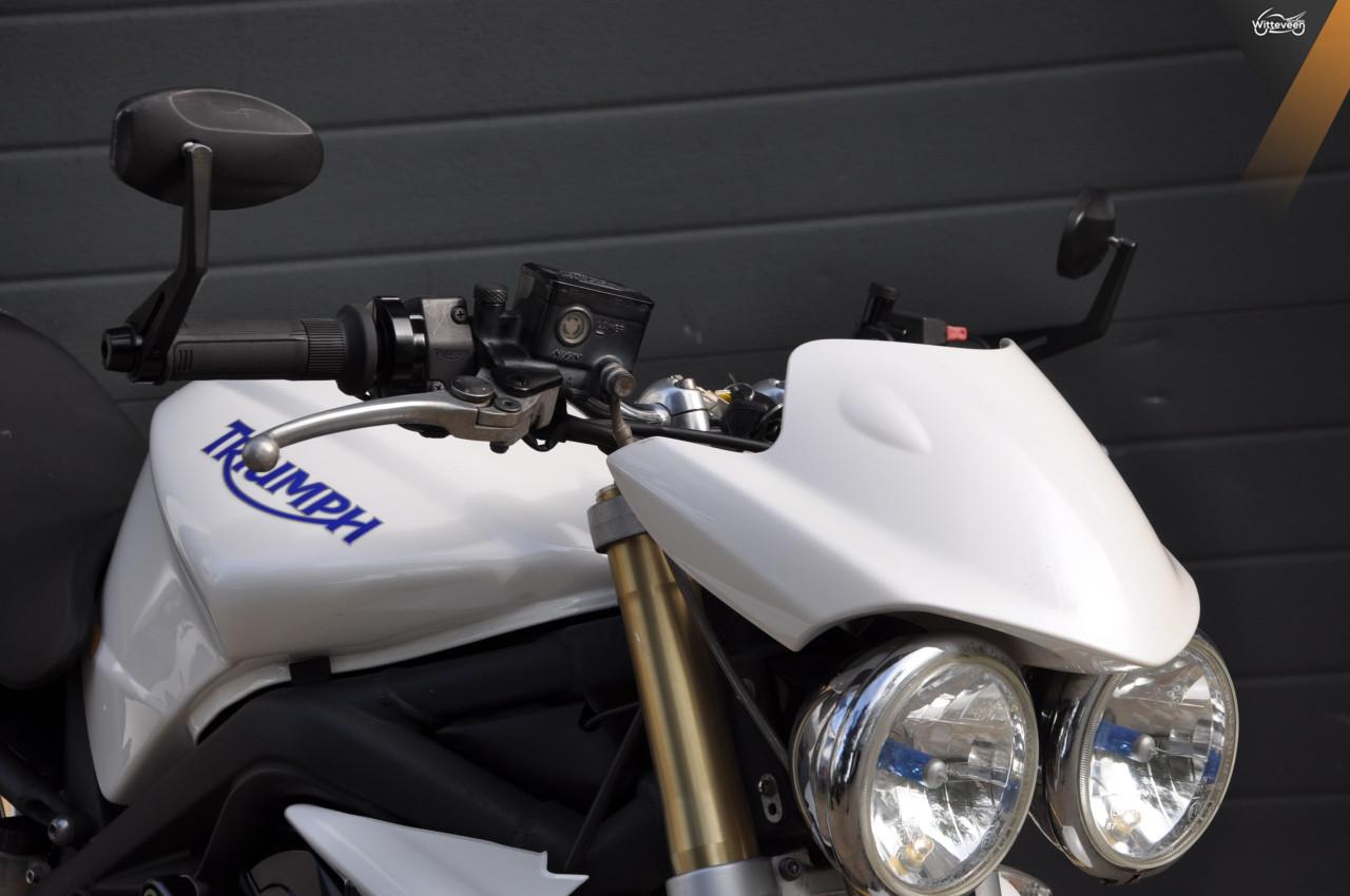 Triumph Street Triple 675