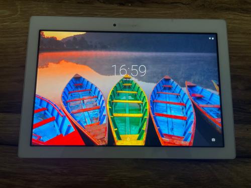 Tablet: Lenovo Tab 2 wit