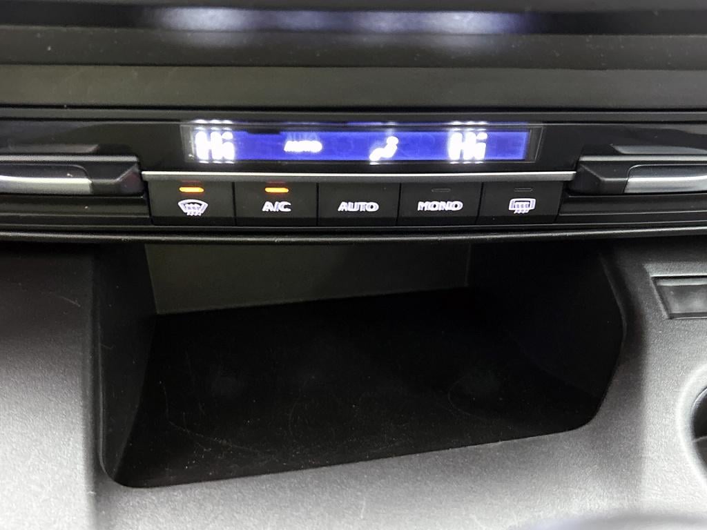 Citroen Berlingo 110 pk feel | rijklaar | trekhaak | parkeersensoren achter