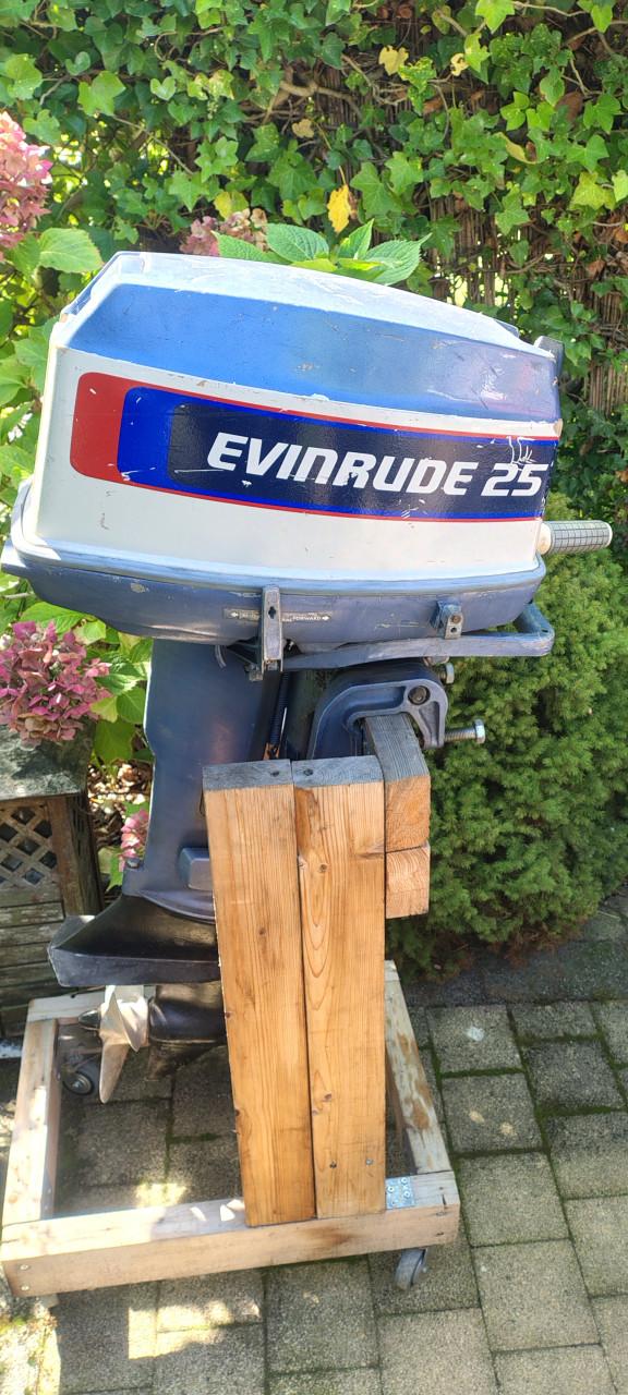 Evinrude 25 pk