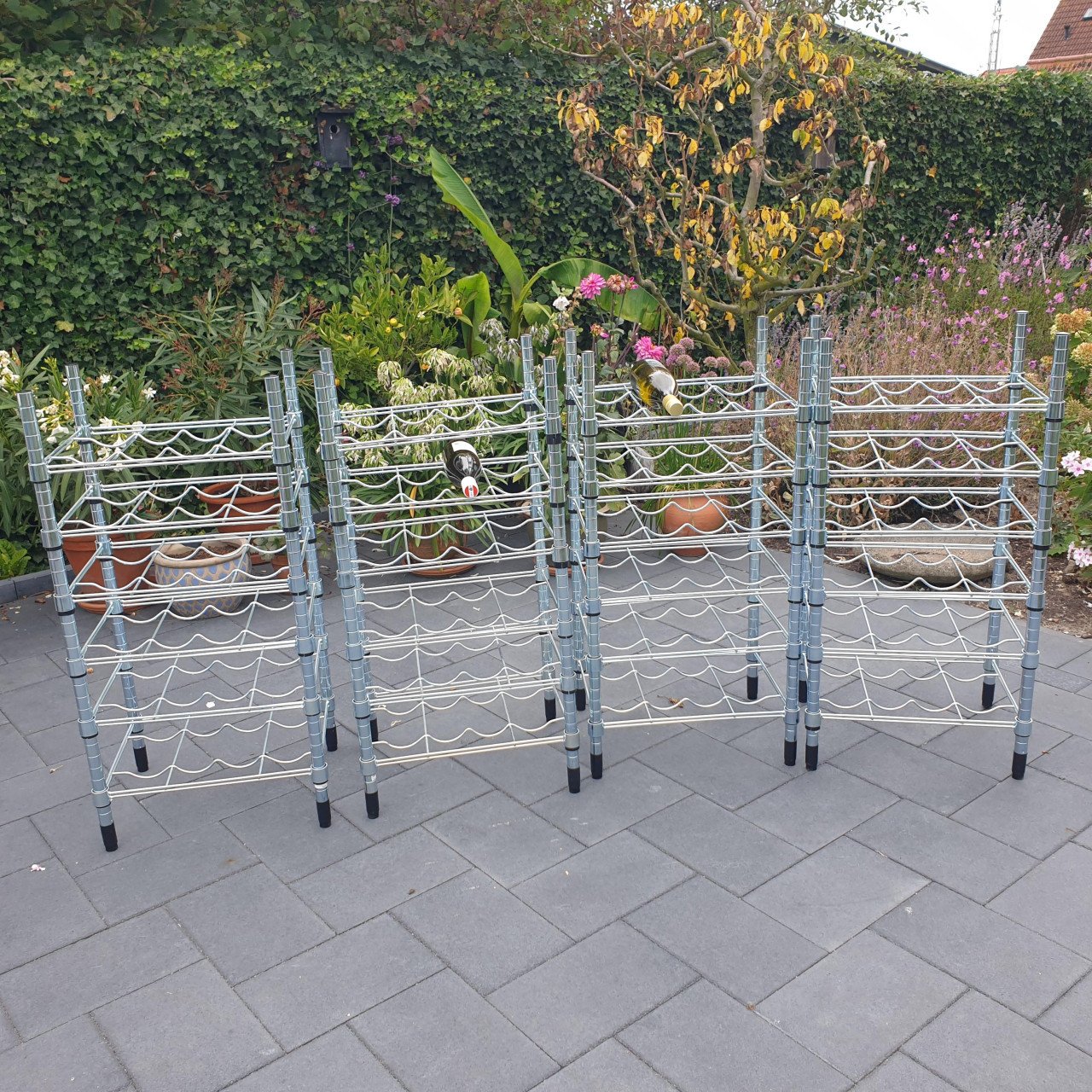 4x wijnrekken / flessenrekken verzinkt 46x94x36 per rek 24 flessen