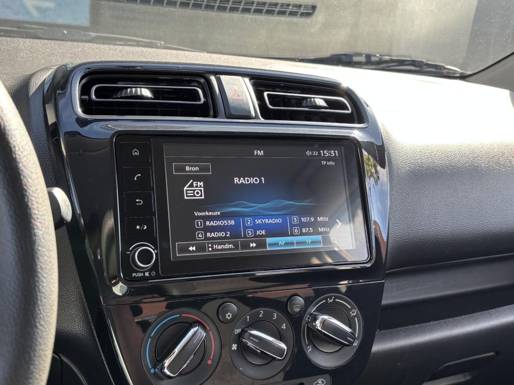 Mitsubishi Space Star 1.2 connect+ | apple carplay/android auto | aircondit