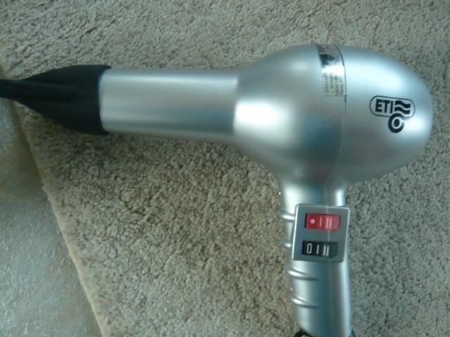 Z.G.A.N. PROFFESIONELE HAAR FOHN : ETI