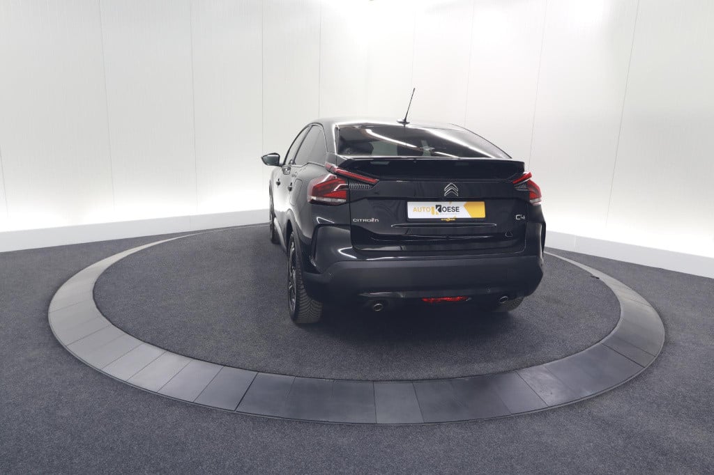 Citroen C4 puretech 130 eat8 shine | camera | head-up display | parkeersens