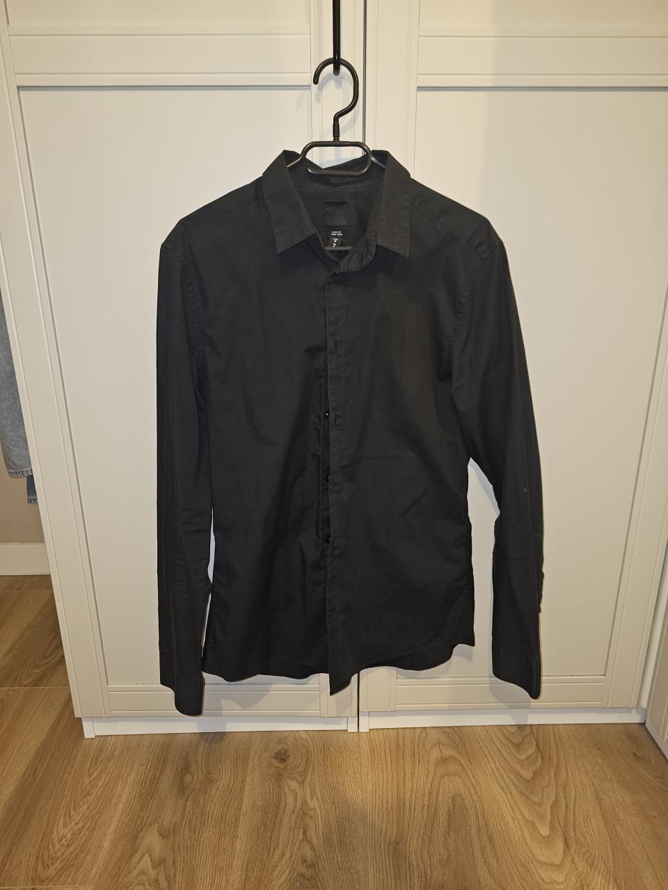 Diverse merkoverhemden en truien (echt)