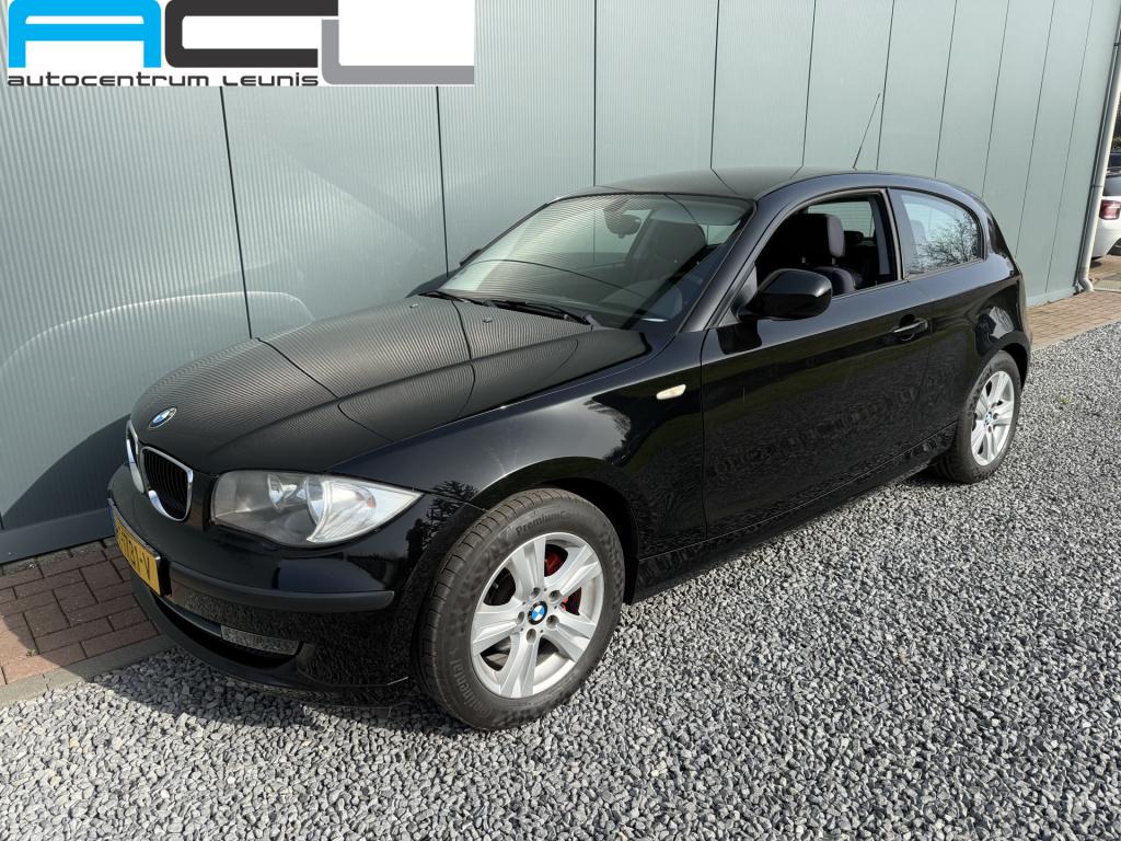 BMW 1 Serie 116i 2.0 122pk executive 3-drs