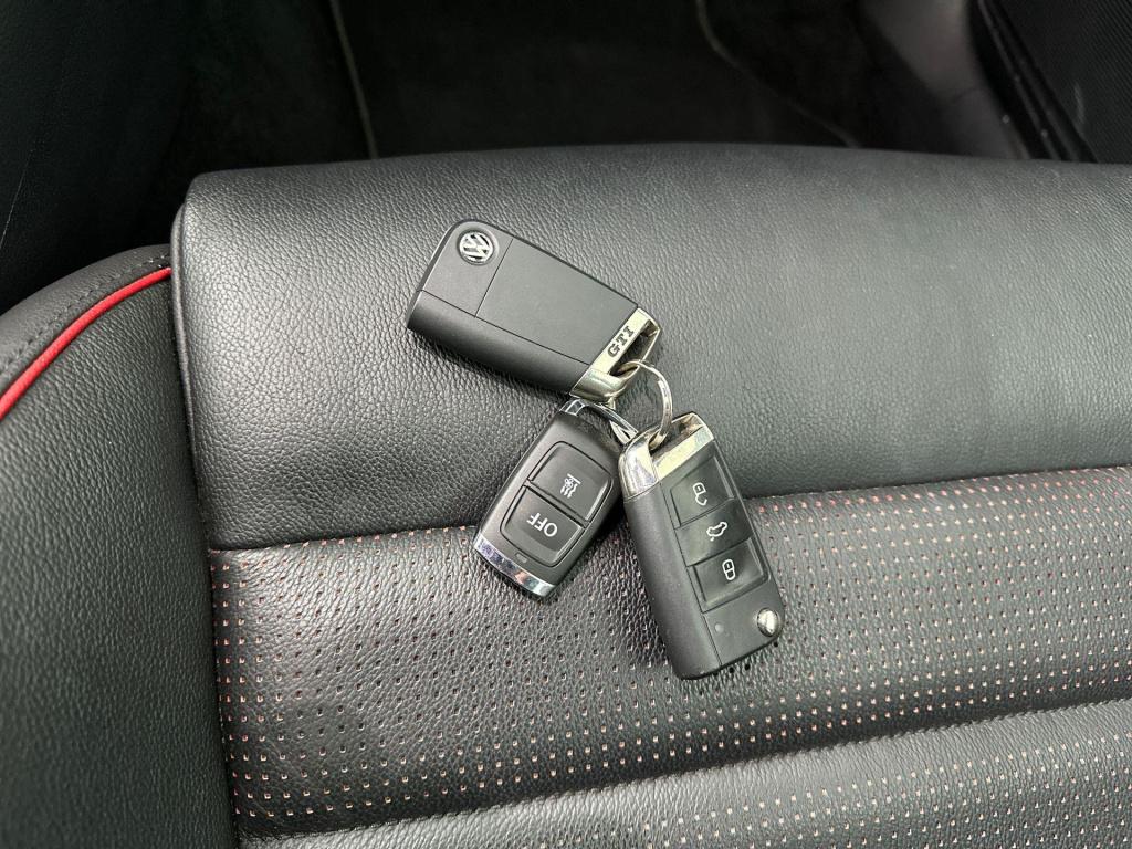 Volkswagen Golf 2.0 tsi gti performance leder dynaudio pano acc camera