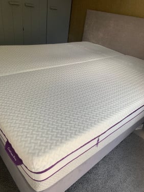 2 matrassen 80 x 200 slechts 3 maanden oud (bon aanwezig)