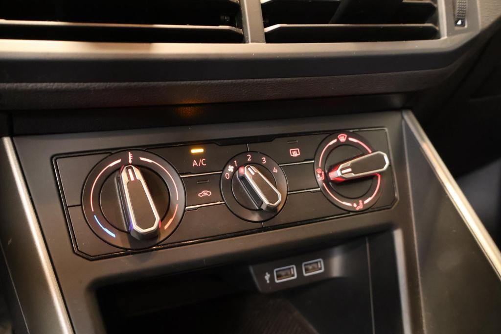 Volkswagen Polo 1.0 tsi comfortline nl auto, carplay, adaptive, airco, dab