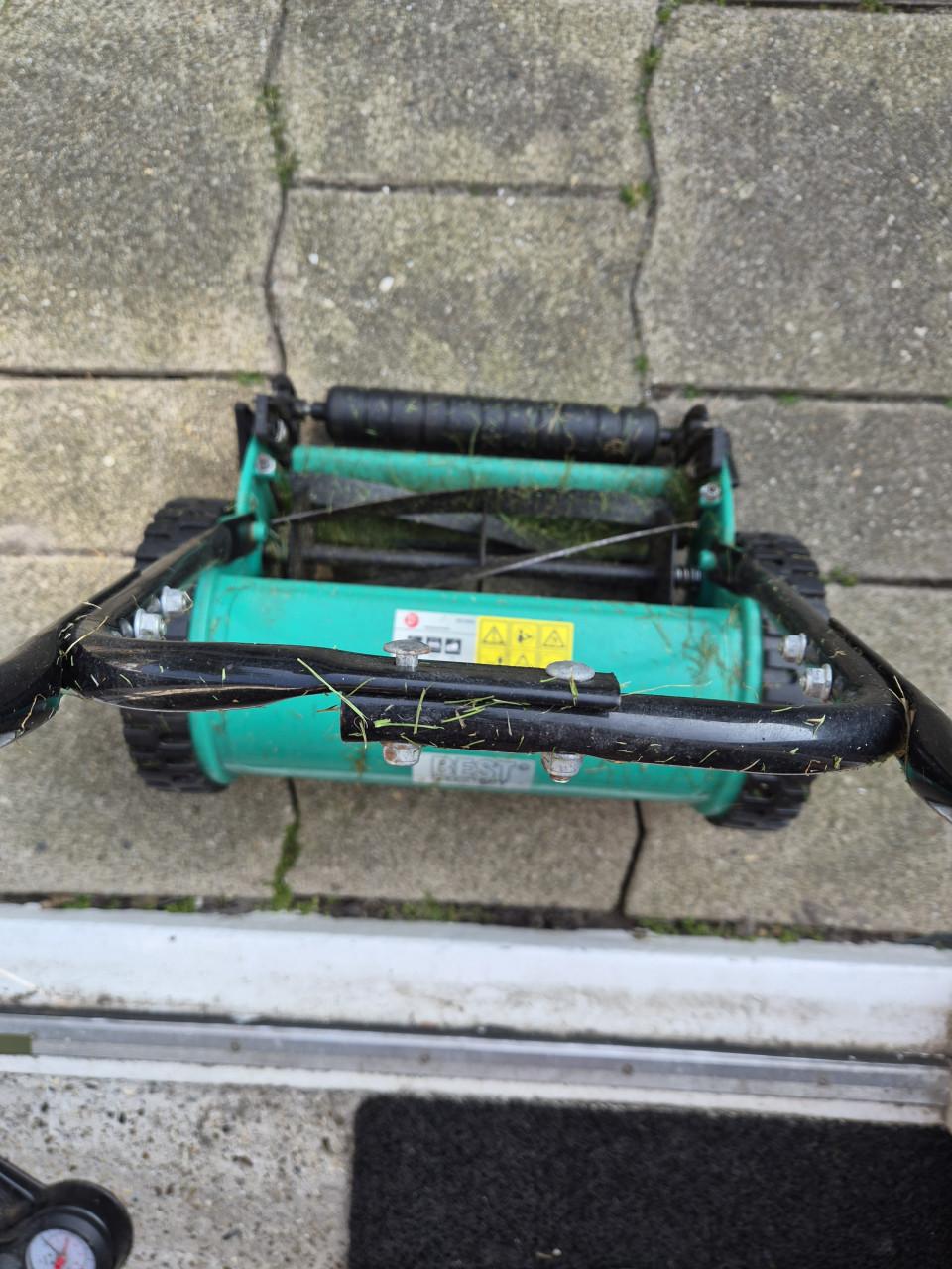 Hand grasmaaier te koop