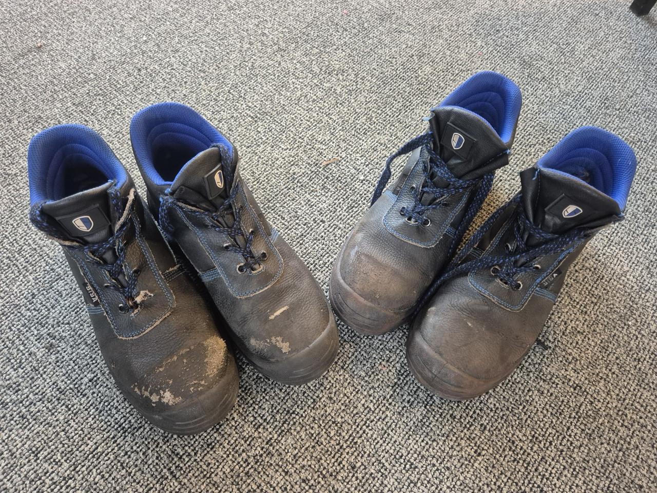 2 paar werkschoenen - 41