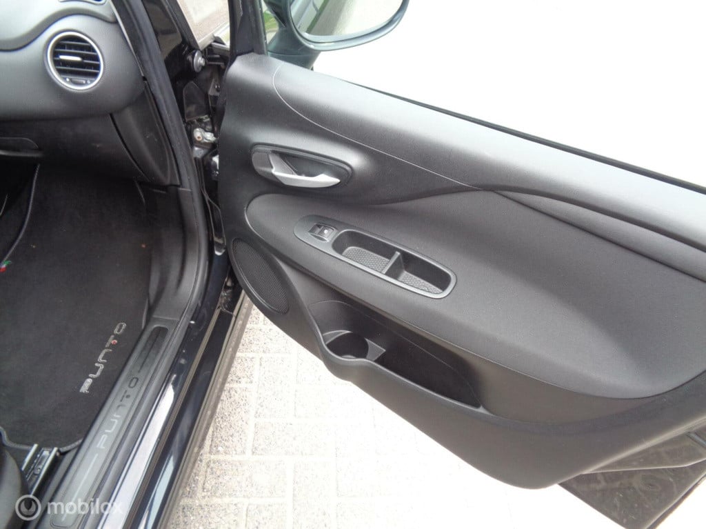 Fiat Punto evo 0.9 twinair turbo street/airco/cruise/5 deurs/pdc