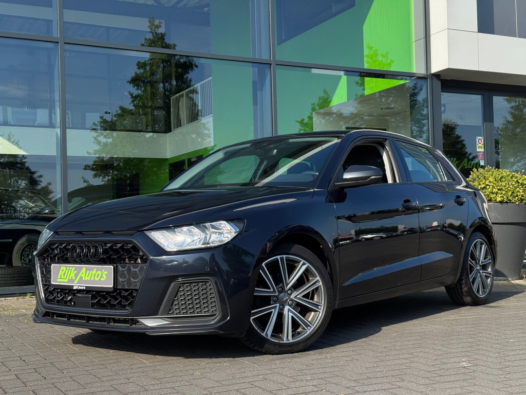 Audi A1 Sportback 35 tfsi advanced * stoelverwarming * navigatie * cruise c