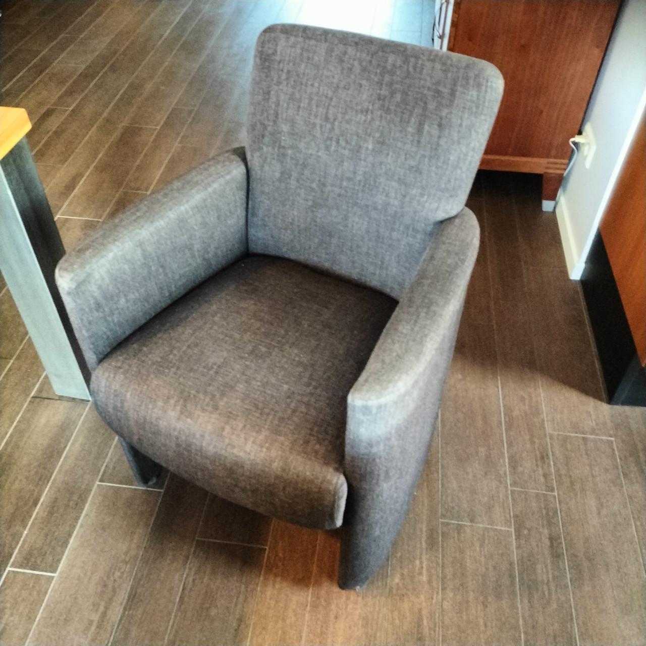 6 x keurig nette eetkamerstoelen