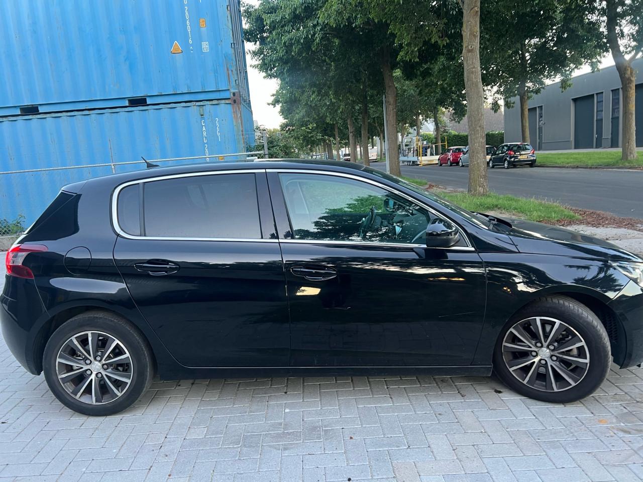Peugeot 308 1.6THP Allure Xenon/Led/Pano