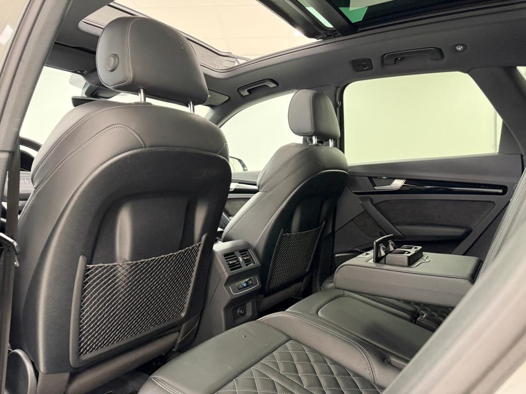 Audi Q5 55 tfsi e quattro competition | quantumgrau | panoramadak | massage