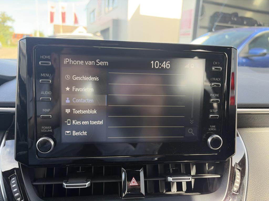 Toyota Corolla 1.8 hybrid first edition