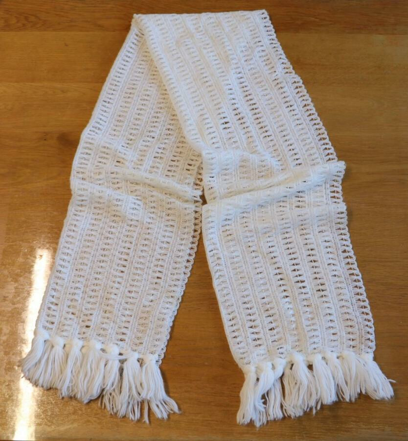 Stola – omslagdoek - sjaal Euro 10,00 Breedte: 42 cm Lengte: 150 cm