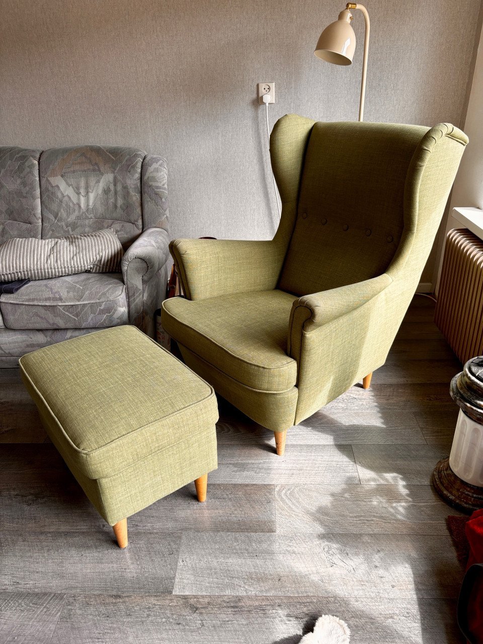 Fauteuil met voetenbankje