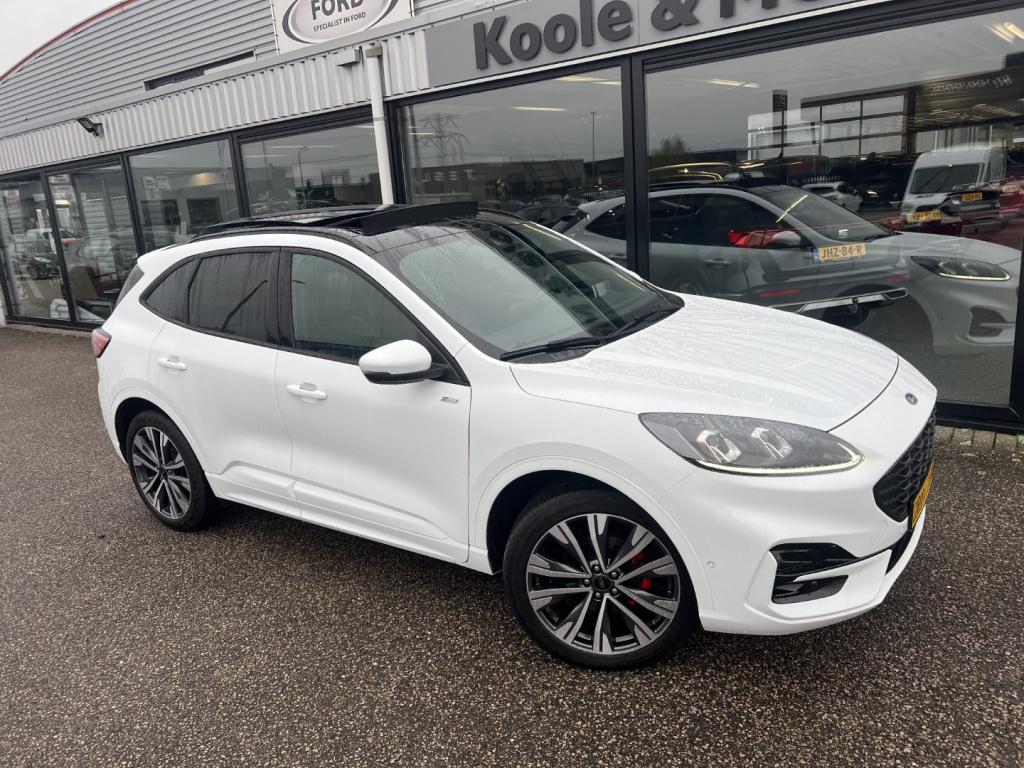 Ford Kuga 2.5 phev e-cvt 225pk st-line x , pano dak , 19inch , voorruitverw