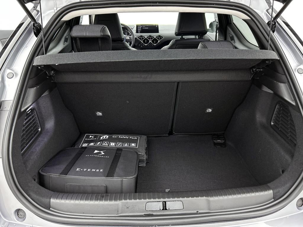 Ds Ds 3 e-tense bastille 54 kwh | camera | head-up display | stoelverwarmin