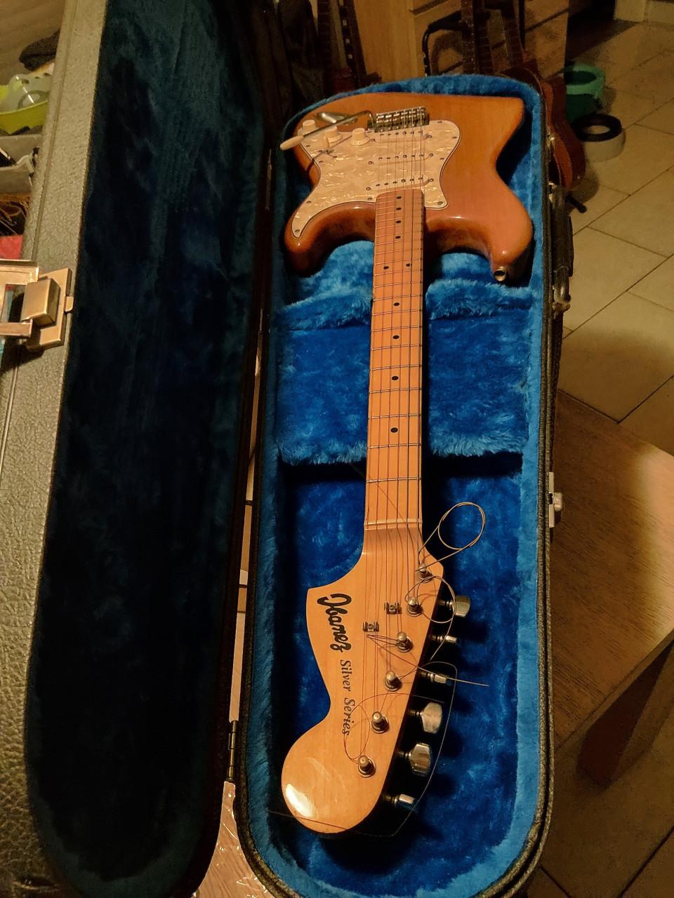 Volledig originele Ibanez Silver Series Stratocaster (Model 2655ZB)
