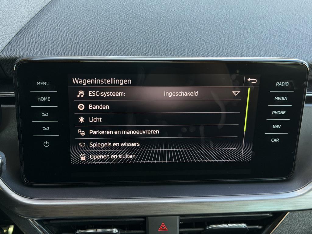 Skoda Kamiq 1.0 tsi scout line | apple carplay | lane assist | stoel/stuur 