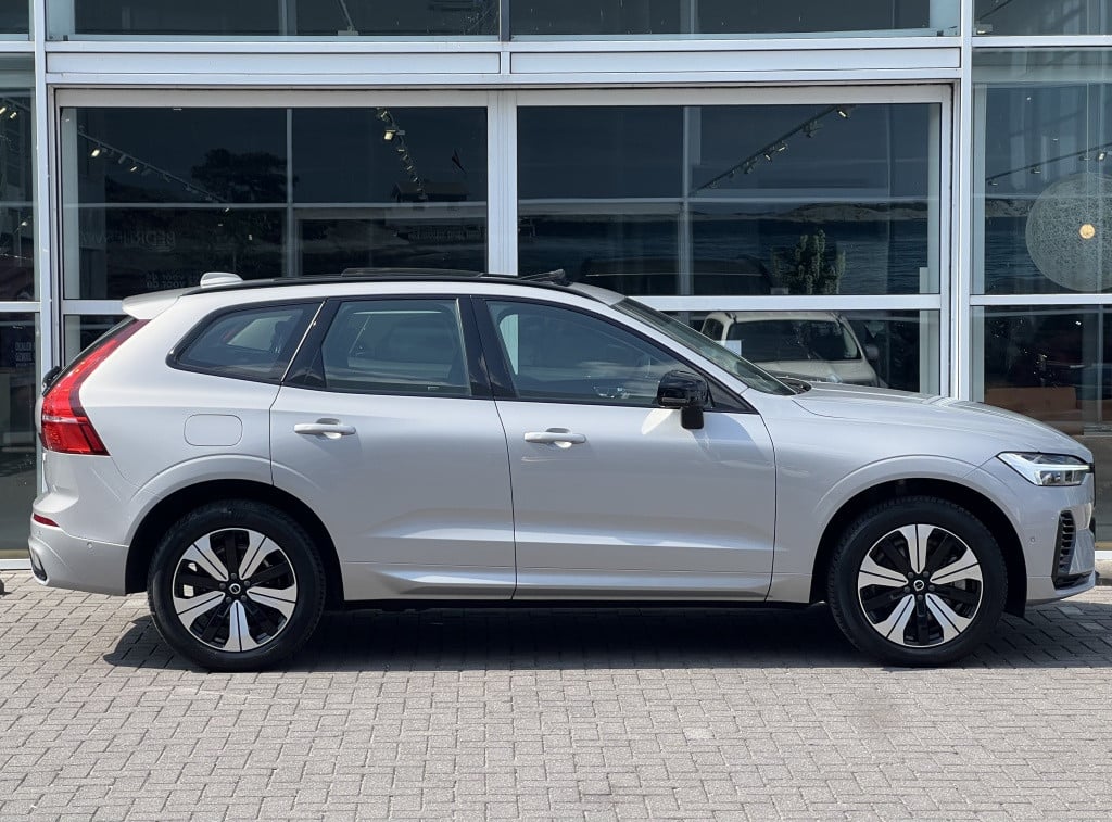 Volvo XC60 t6 398pk recharge dark| panodak| 360camera| trekhaak| adap.cruis