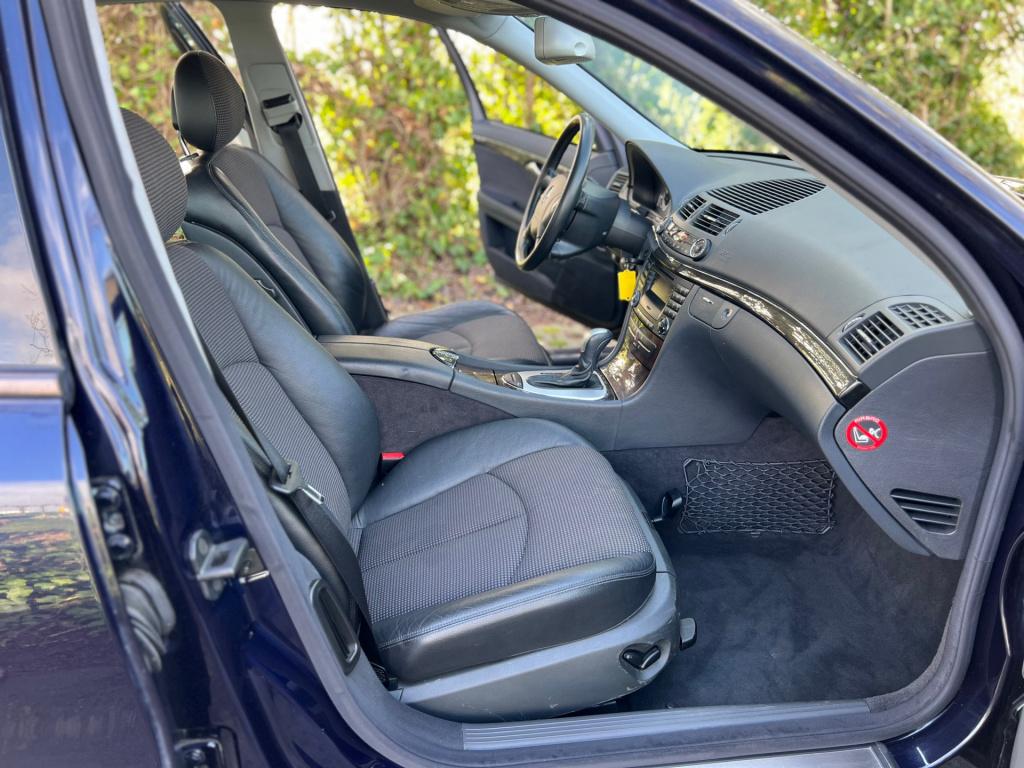 Mercedes-Benz E-Klasse 240 avantgarde