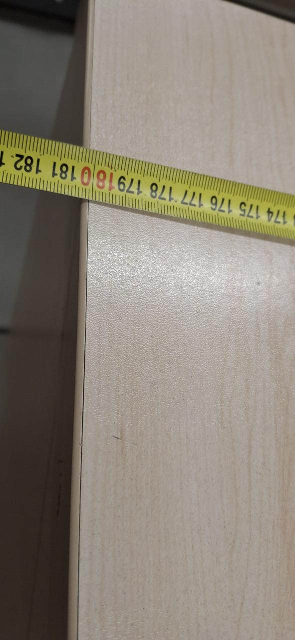 Winkeltoonbank winkelbalie met glazen blad en opbergruimte