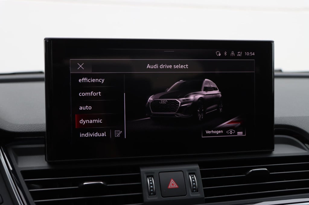 Audi Q5 55 tfsi e quattro s edition competition 367pk