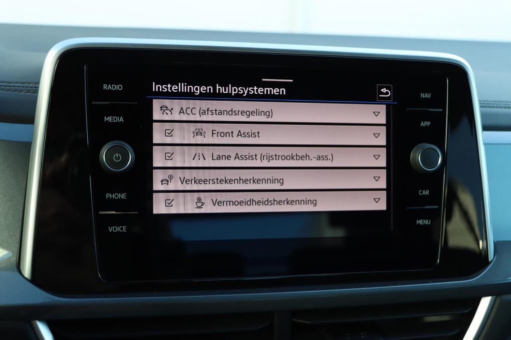 Volkswagen T-roc 1.5 tsi style 150pk dsg7