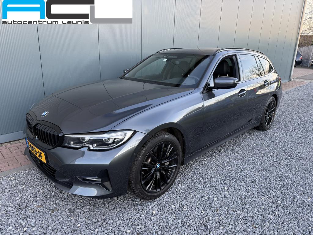 BMW 3-serie touring 330i automaat x-drive high executive