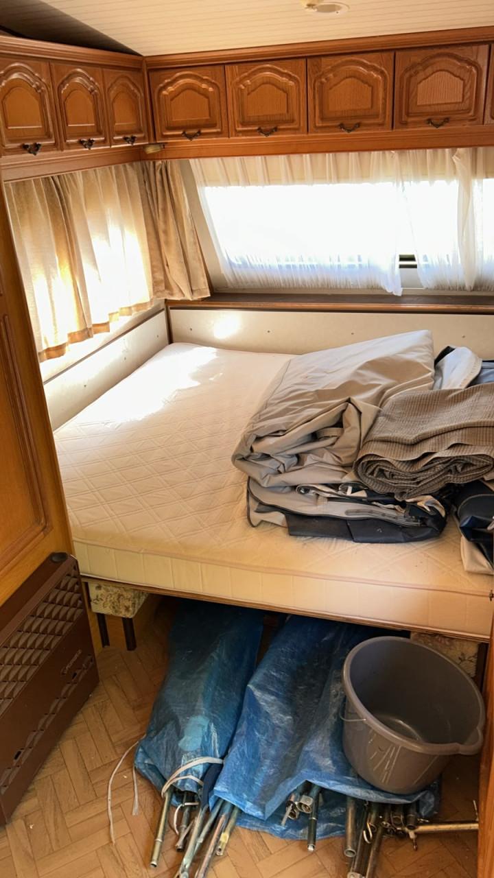 Hobby prestige 425 met voortent luifel en uitbouw