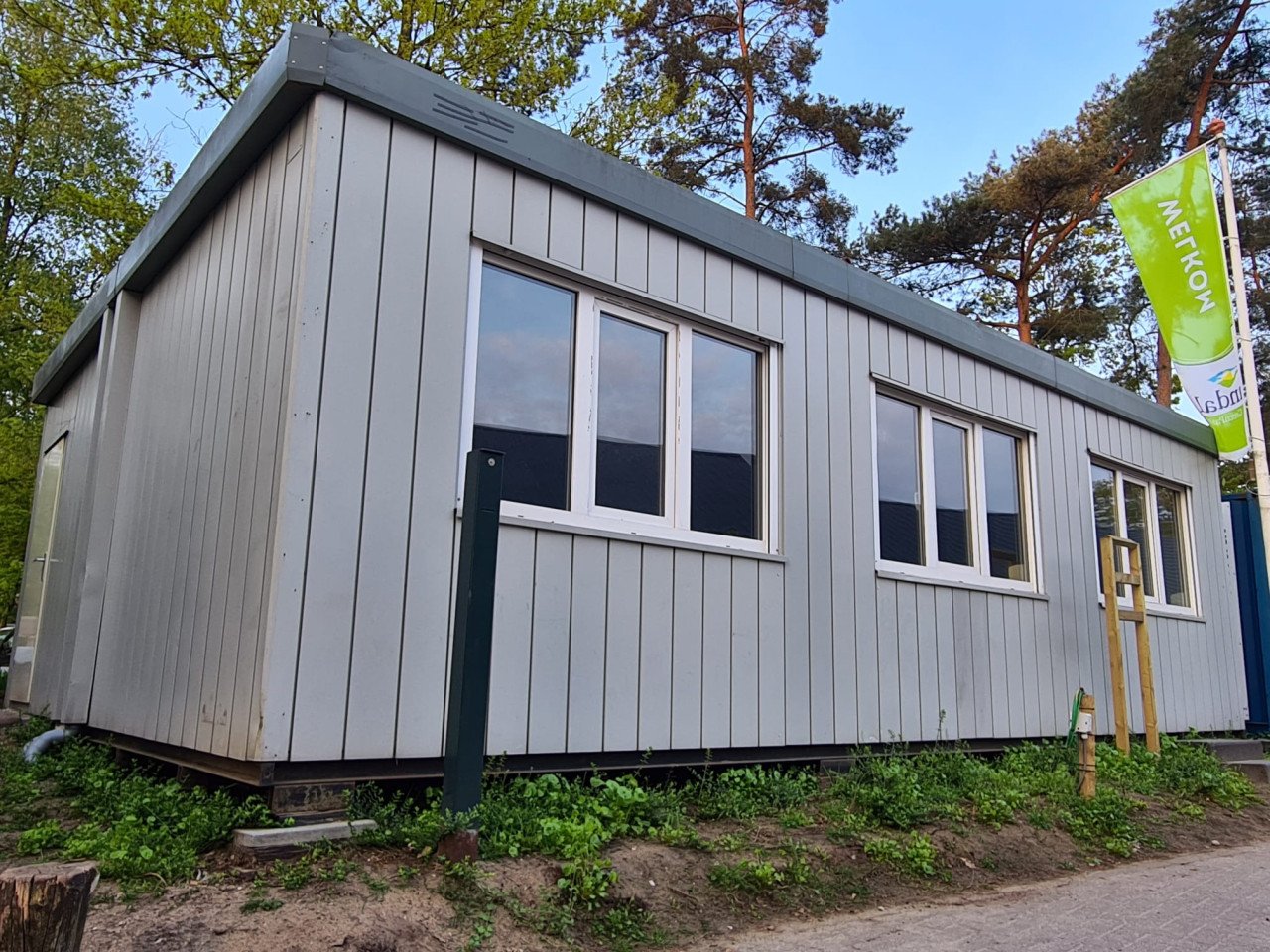 Kantoorunit / woonunit / tijdelijke winkel / bouwkeet 6x9m