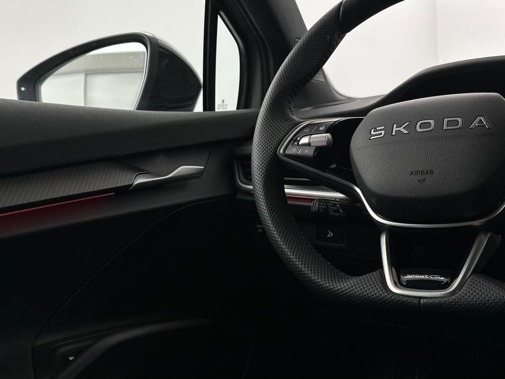 Skoda Onbekend sportline elektromotor 150 kw / 204 pk suv elektri