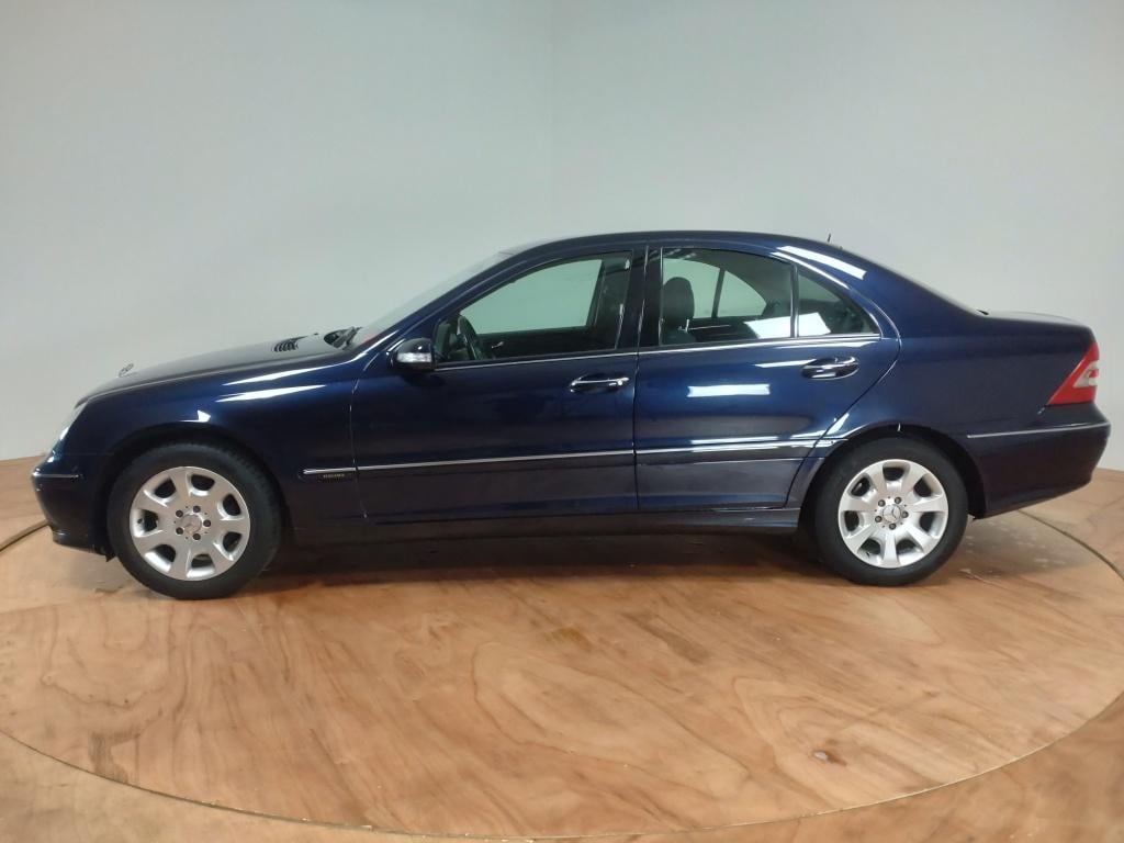 Mercedes-Benz C-Klasse 200 k. elegance