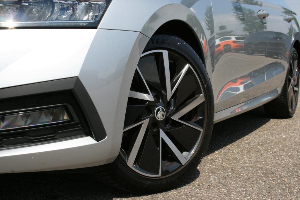 Skoda Octavia 1.0 e-tsi sport business