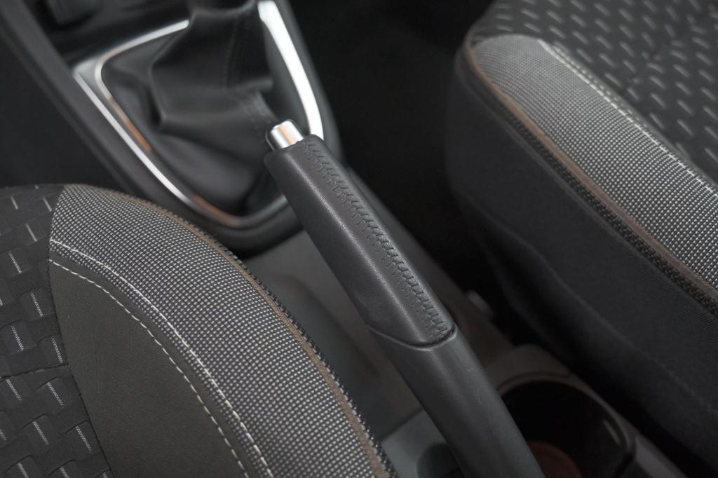 Renault Captur tce 90 intens | trekhaak | navigatie | parkeersensoren | cli