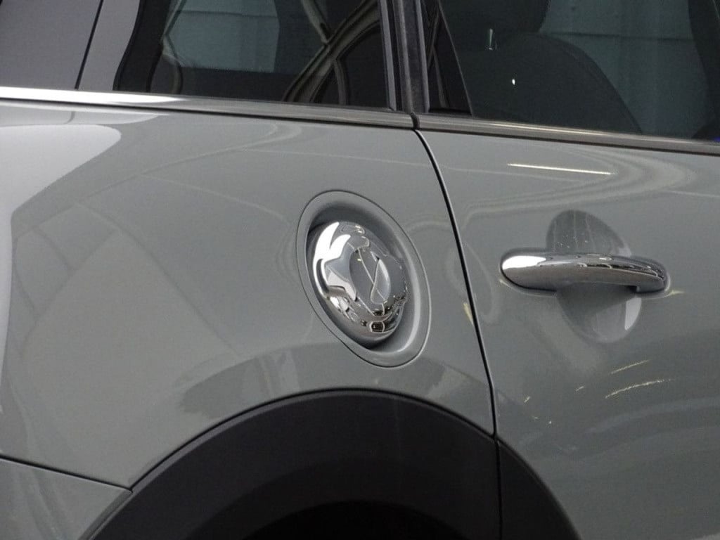 Mini Cooper mini 2.0 serious business 5-deurs | led | navi | 18"