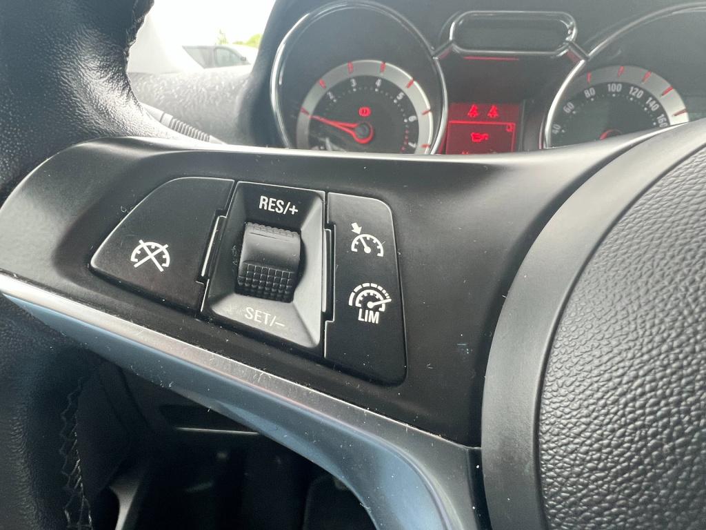 Opel Adam 1.0 turbo jam favourite